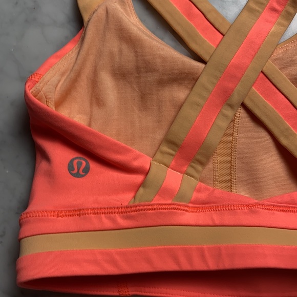 Lululemon sports bra - Picture 4 of 8
